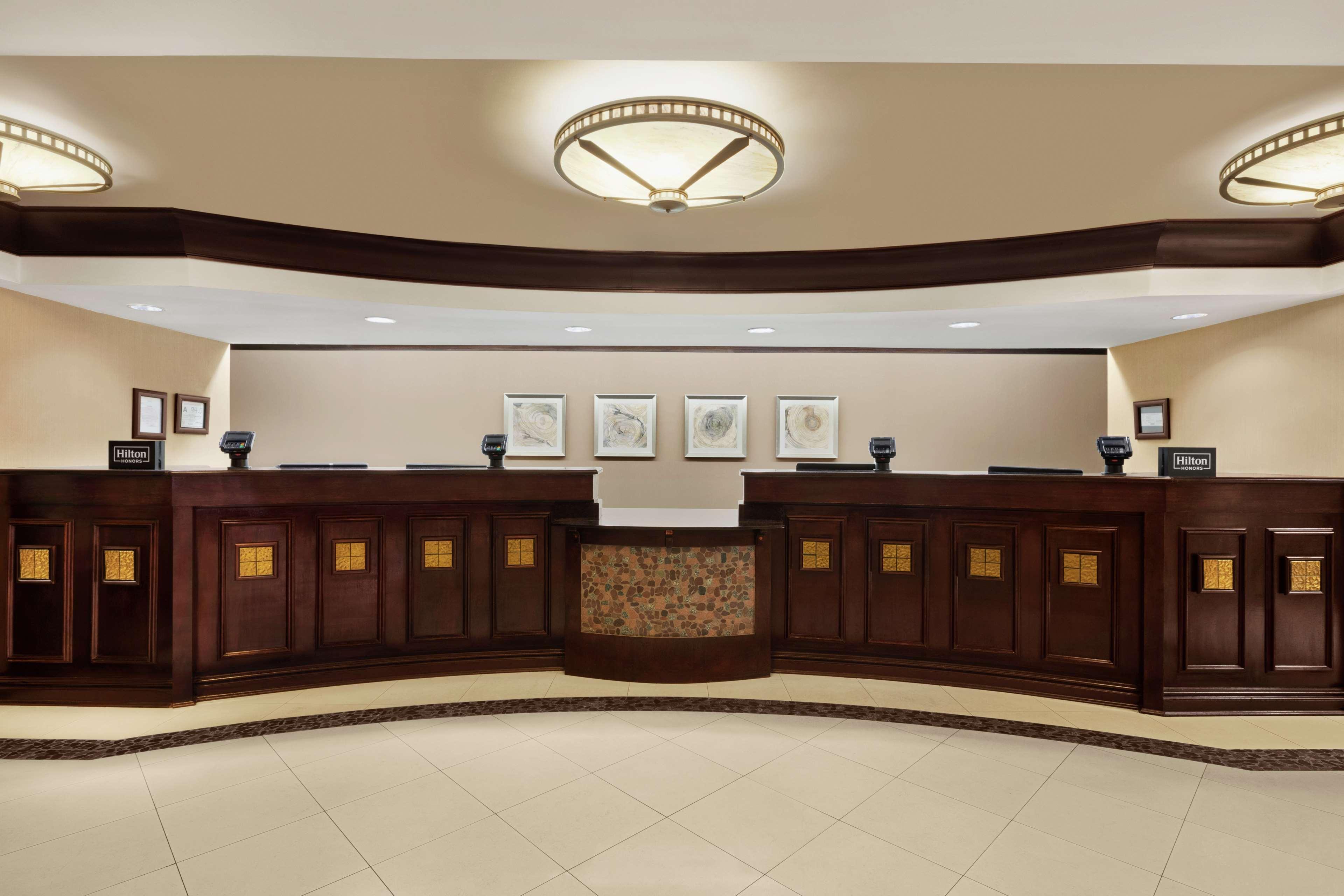 Doubletree By Hilton South Charlotte Tyvola Hotel Buitenkant foto