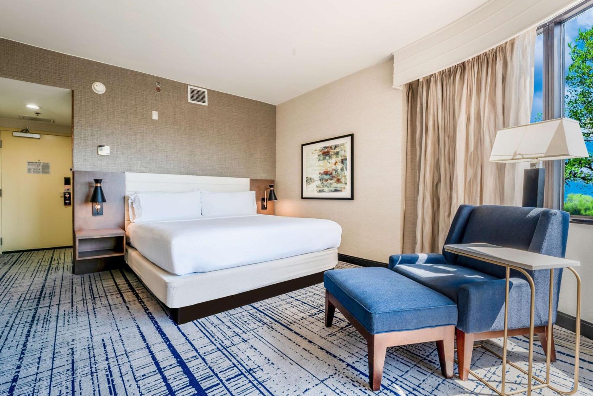 Doubletree By Hilton South Charlotte Tyvola Hotel Buitenkant foto